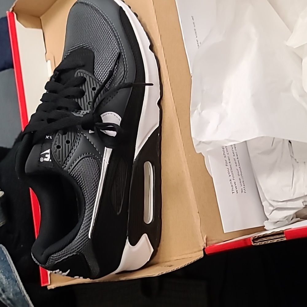 Womens sneakers